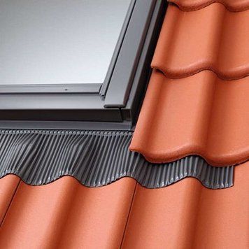 Купити Комір VELUX EDW FK06 0000 профільована покрівля 66х118 см фото та ціна