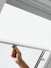 Купити Рулонна штора VELUX RHL P00 4000 на гачках фото та ціна